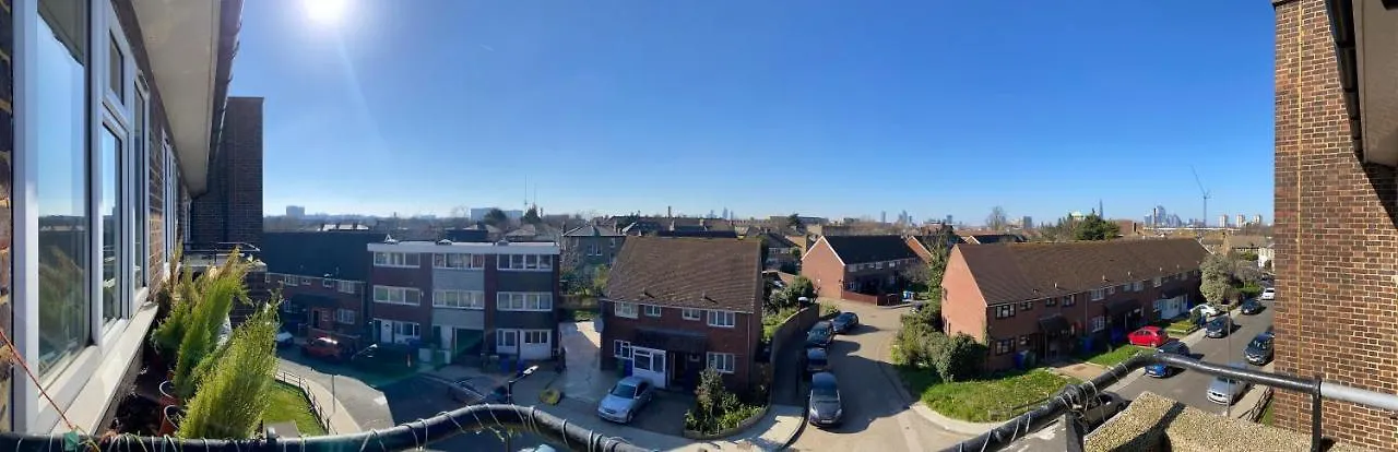Bright, Spacious, Modern Interior Decor 2 Bedrooms Apartment With Amazing Views Londres