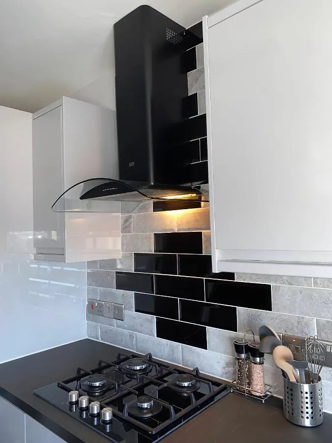 Bright, Spacious, Modern Interior Decor 2 Bedrooms Apartment With Amazing Views Londres