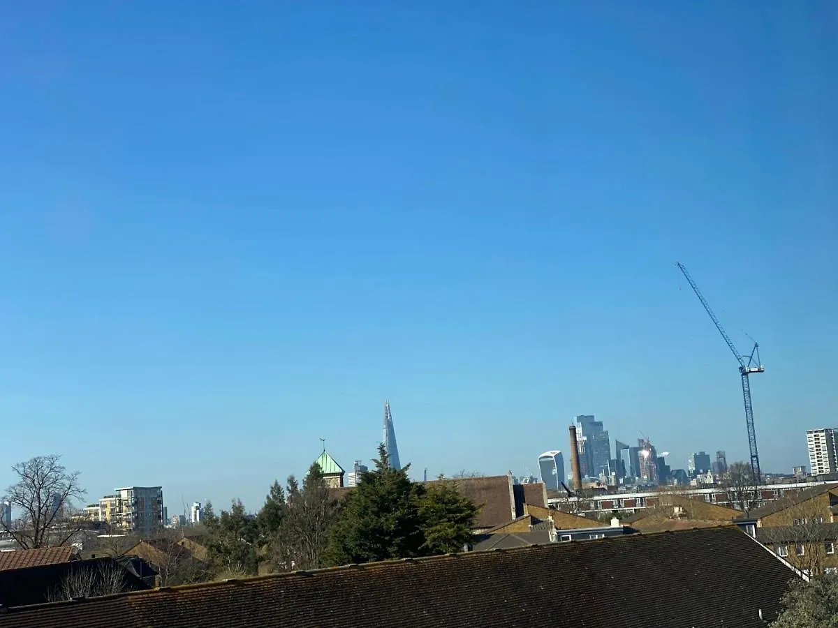 Bright, Spacious, Modern Interior Decor 2 Bedrooms Apartment With Amazing Views Londres